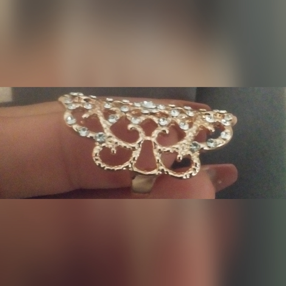 NWOT Ornate Victorian motif ring rose gold plated - Picture 5 of 9
